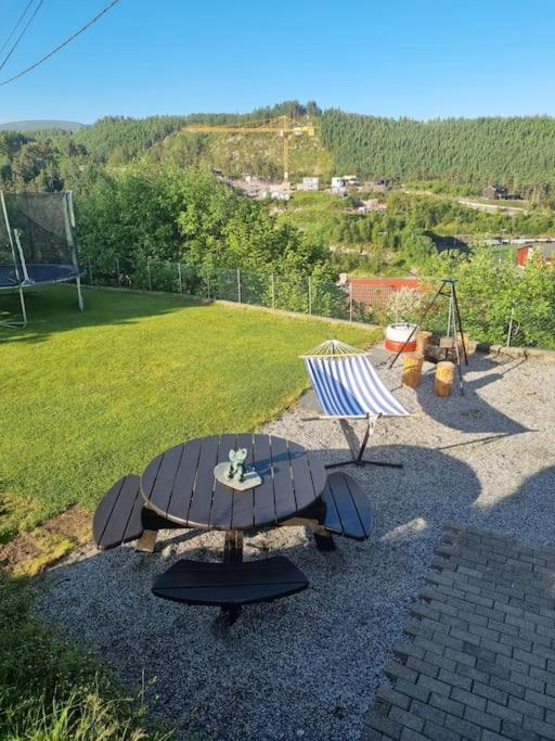 Apartmán Casa Monami Leilighet I Naturen Naer Bergen Lonevåg Exteriér fotografie